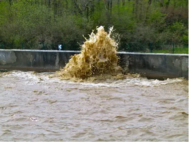 Jet aerator failure in an aeration basin