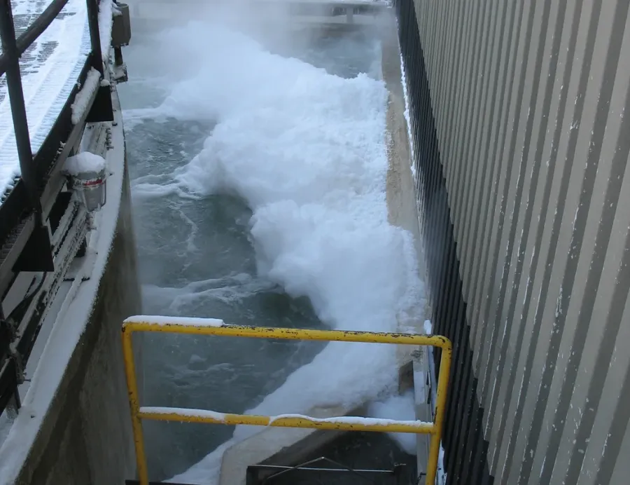 Recycled process water being neutralized without purchased CO2